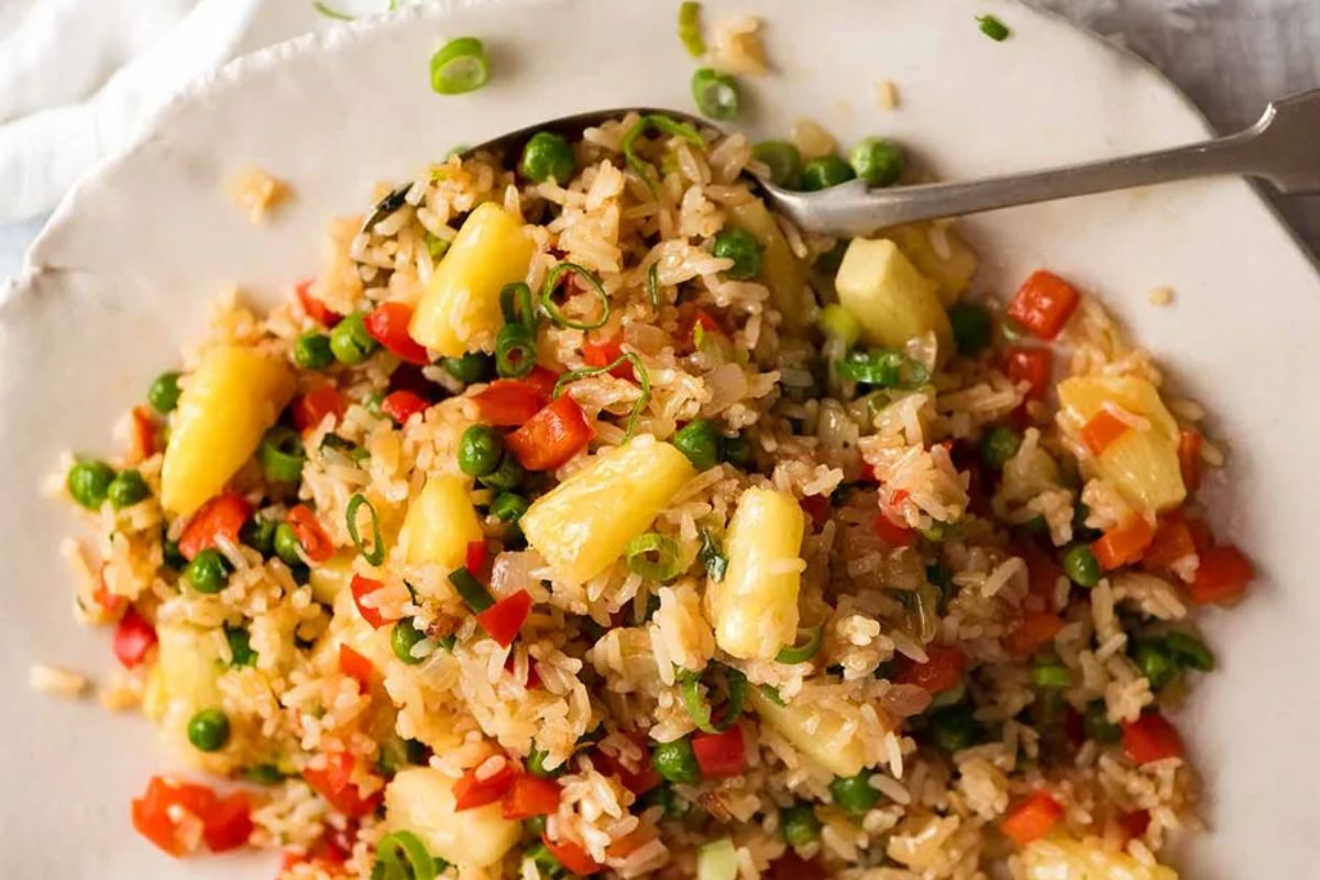 thai-fried-rice-pineapple-recipe