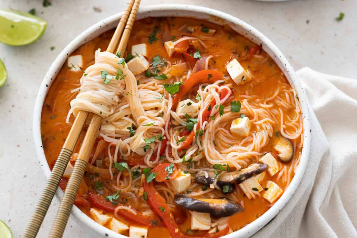 thai-red-curry-noodle-soup-recipe
